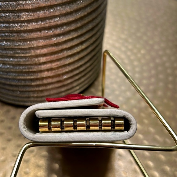 Gucci Bow 6 Key Ring Holder - Japan Edition - Picture 5 of 6